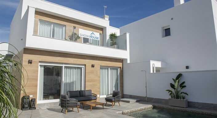 3 bed 2 bath villa in San Pedro del Pinatar (SDH/BBH0025)