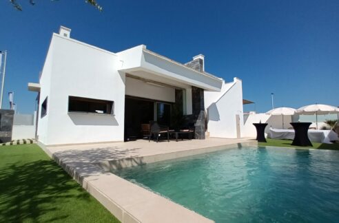 3 bed 2 bath villa in San Pedro del Pintar (SDH/BBH0028)