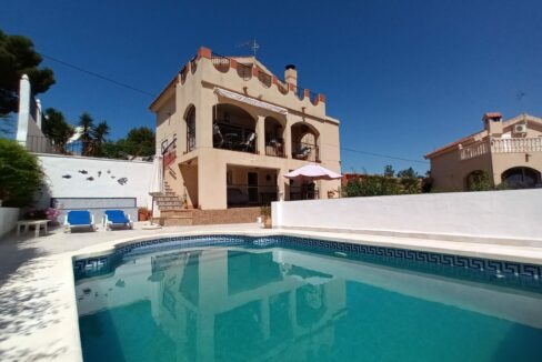 4 bed 3 bath villa in Canadas de San Pedro (SDH/MGH1790)