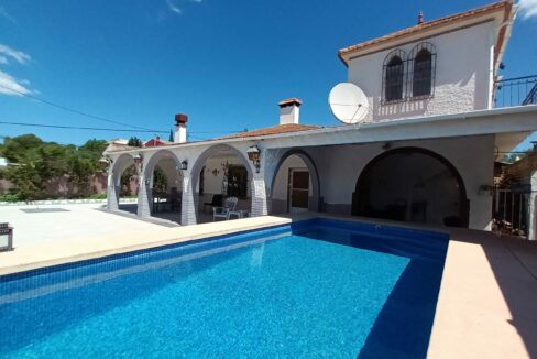 4 bed 2 bath villa in Canadas de San Pedro (SDH/MGH1794)